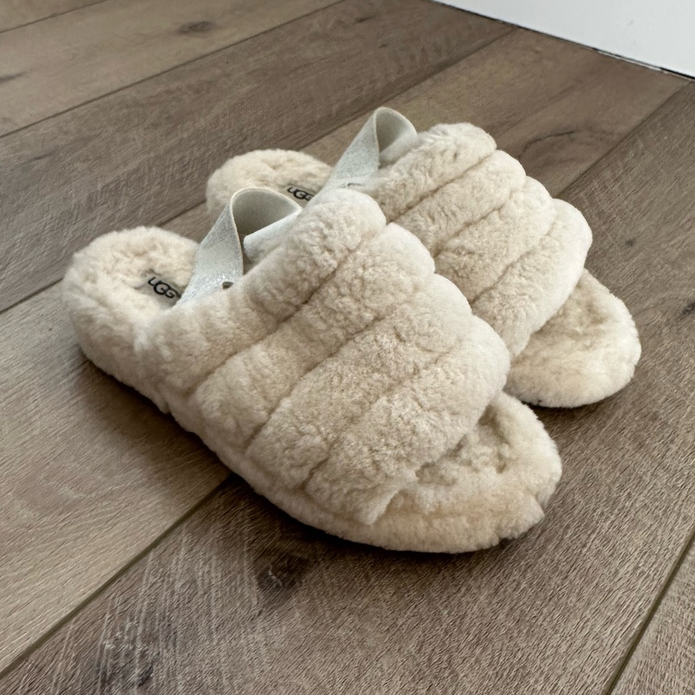 UGG Fluff Yeah Slides in Cream Silver Size 7